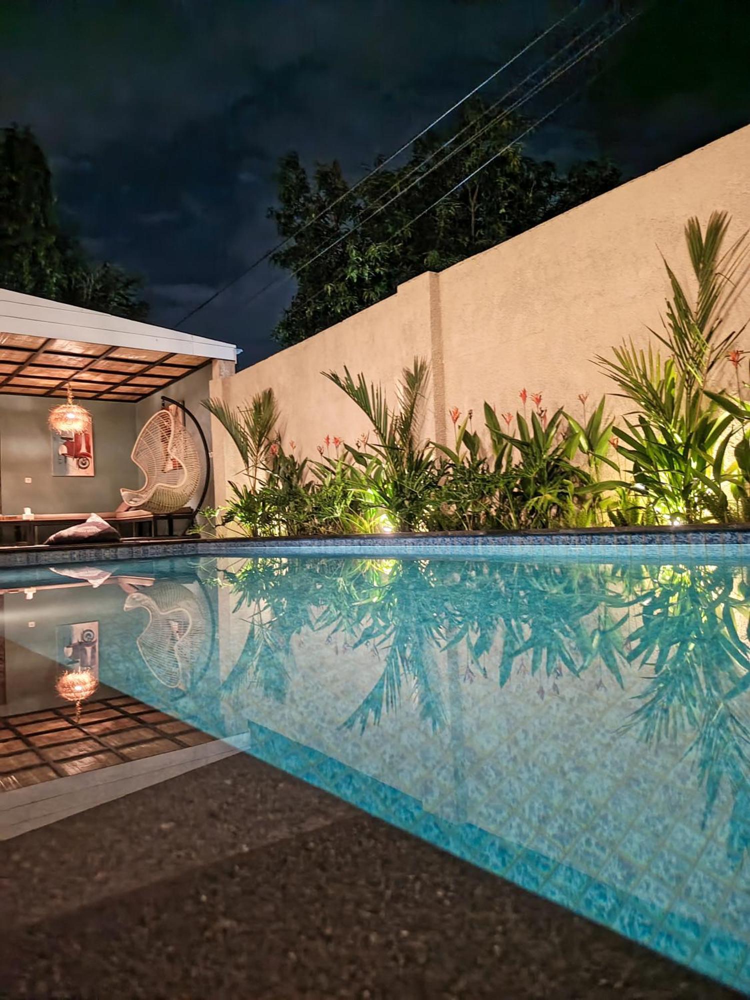 Zavana Rooms & Restaurant Tanjungkarang Exterior photo