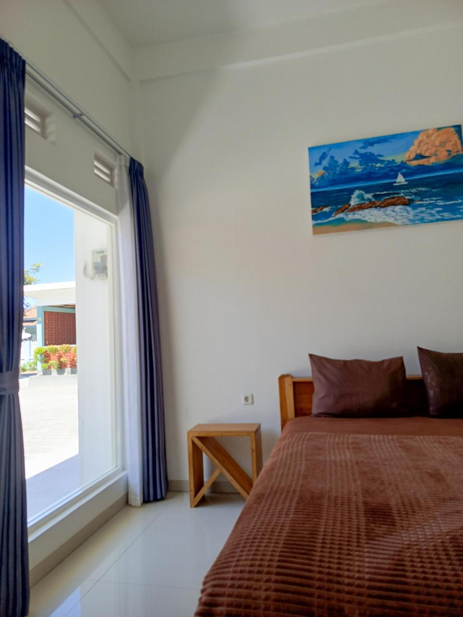 Zavana Rooms & Restaurant Tanjungkarang Exterior photo