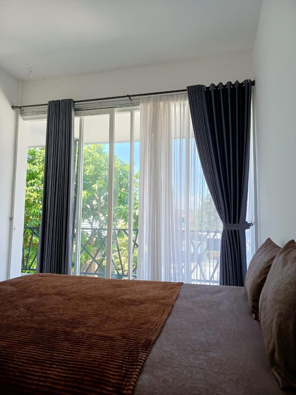 Zavana Rooms & Restaurant Tanjungkarang Exterior photo