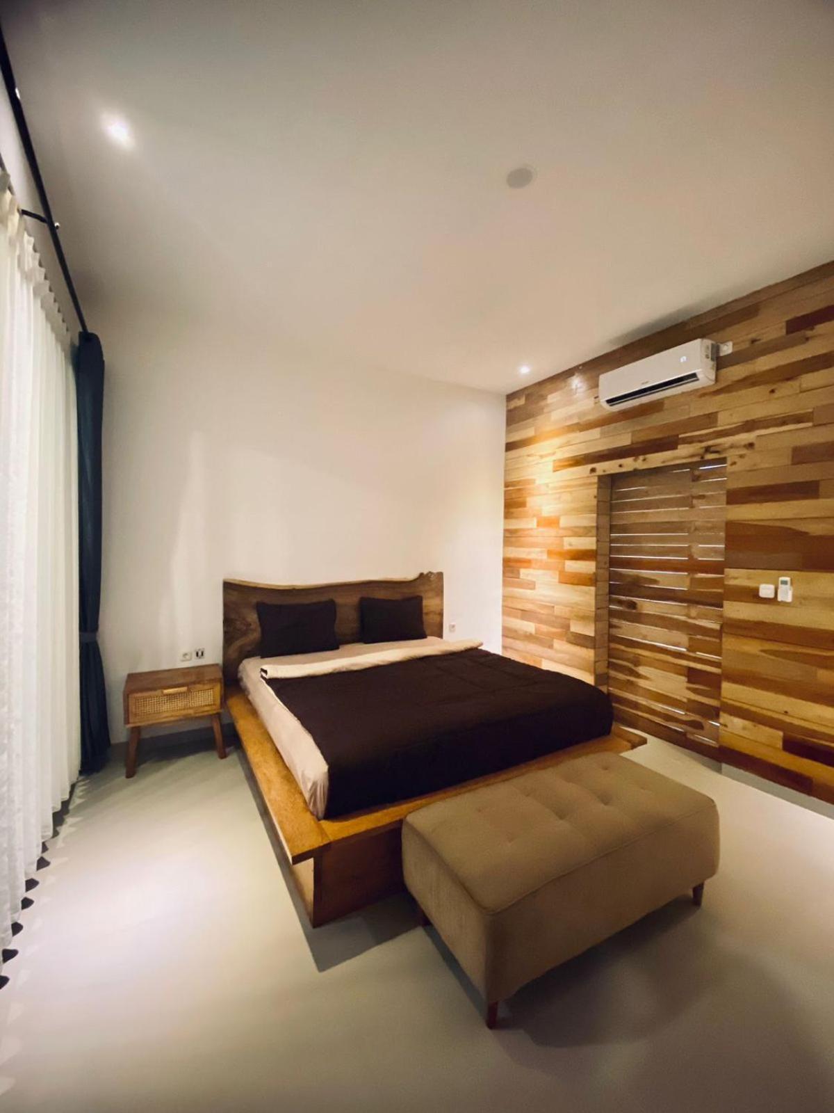 Zavana Rooms & Restaurant Tanjungkarang Exterior photo